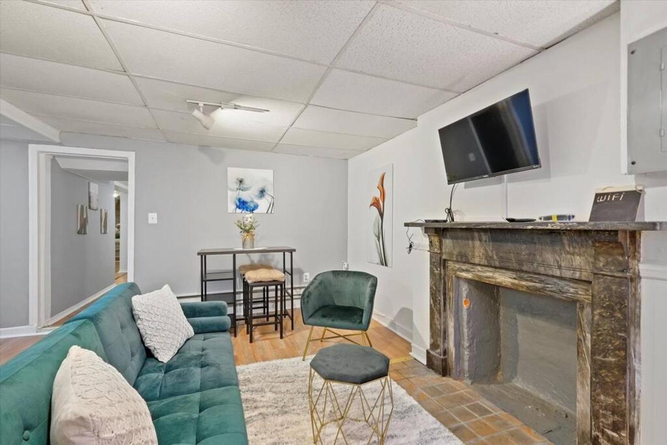 Premium In Prime Locale * Philadelphia